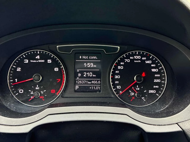 Audi Q3 | Komfort | CARFAX | ПОДГРЕВ | ПАНОРАМА | - автомобили, коли, обяви за нови и употребявани 7