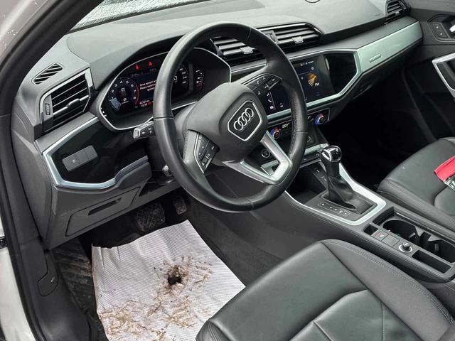 Audi Q3 * Komfort * PANO* KEYLESS* ПОДГРЕВ* - автомобили, коли, обяви за нови и употребявани 4