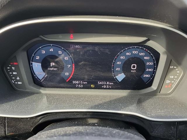 Audi Q3 | PROGRESSIV | DISTRONIC | ПОДГРЕВ | CARFAX | - автомобили, коли, обяви за нови и употребявани 8