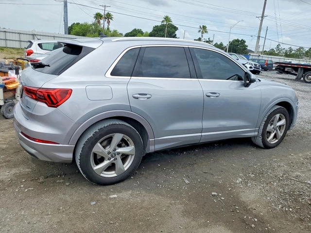 Audi Q3 2.0TFSI QUATTRO| ПАНО| ПОДГРЕВ| KEYLESS - автомобили, коли, обяви за нови и употребявани 5
