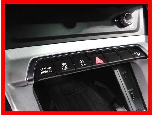Audi Q3 45 TFSI QUATTRO / DIGITAL COCKPIT / PANO - автомобили, коли, обяви за нови и употребявани 10