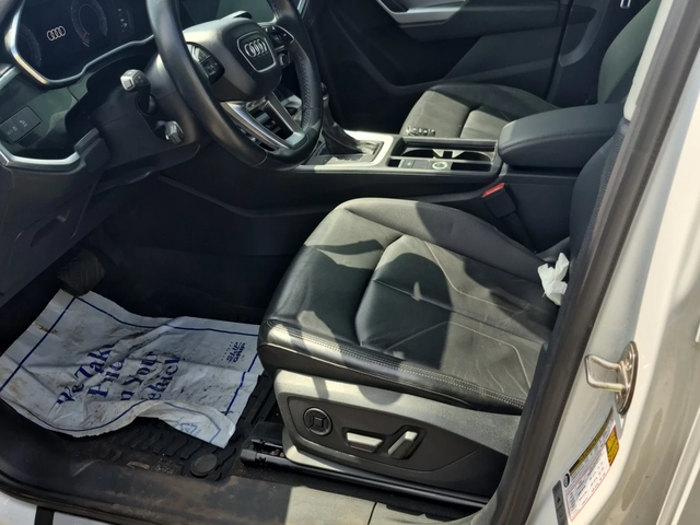 Audi Q3 Progressiv 45 TFSI quattro - автомобили, коли, обяви за нови и употребявани 4