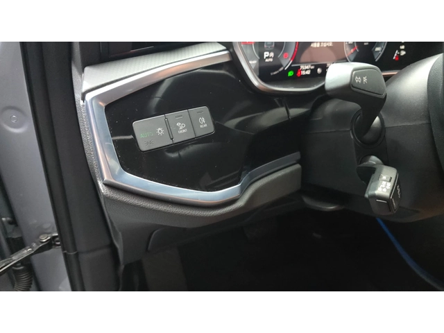 Audi Q3 35 TDI Premium - автомобили, коли, обяви за нови и употребявани 11