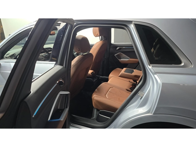 Audi Q3 35 TDI Premium - автомобили, коли, обяви за нови и употребявани 8