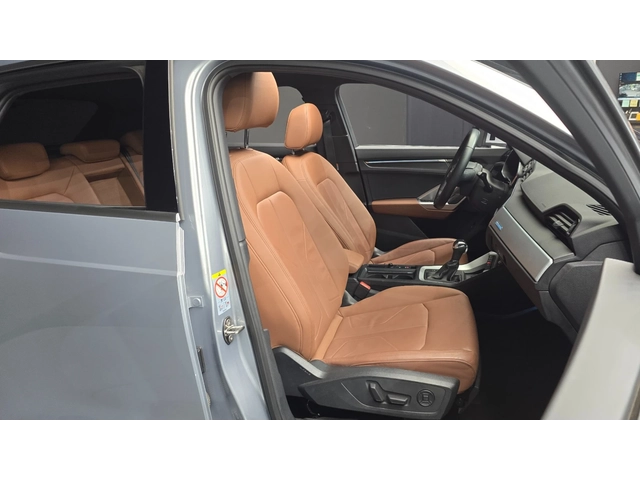 Audi Q3 35 TDI Premium - автомобили, коли, обяви за нови и употребявани 9