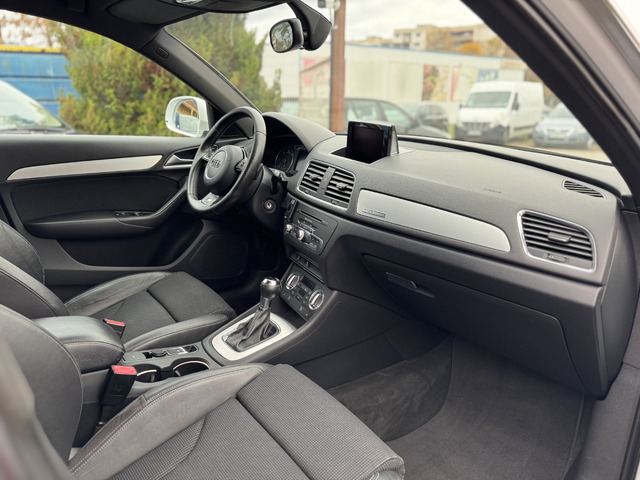 Audi Q3 Audi Q3 2.0TDI * S-Line* NAVI * LED * XENON* Quattro - автомобили, коли, обяви за нови и употребявани 10