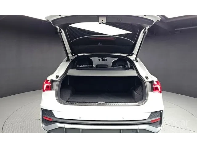 Audi Q3 Sportback 35 TDI Premium Sportback - автомобили, коли, обяви за нови и употребявани 16