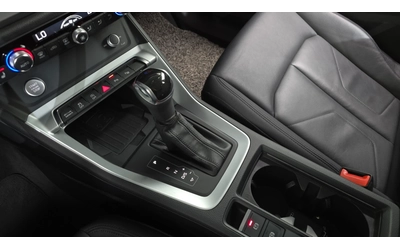 Audi Q3 Sportback 5 TDI Sportback | S line | Адаптивен круиз| Панора - автомобили, коли, обяви за нови и употребявани 7