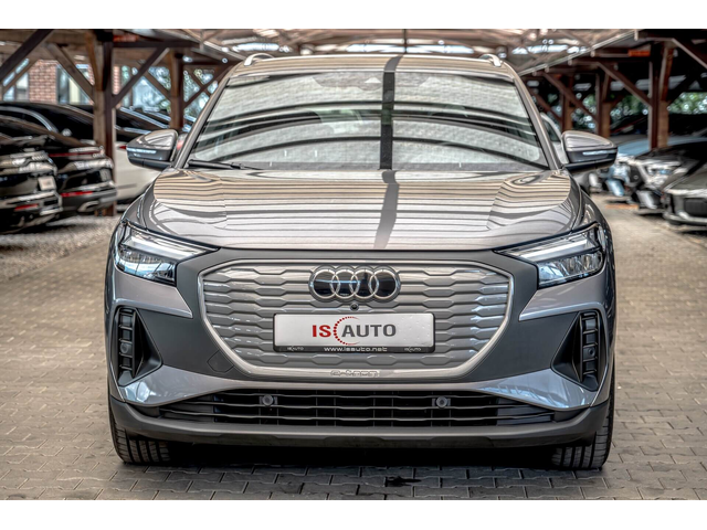 Audi Q4 35/E-Tron/Comfort Packet/MMI Touch/Pre Sense/Isofix/E-Sound/PDC - автомобили, коли, обяви за нови и употребявани 0