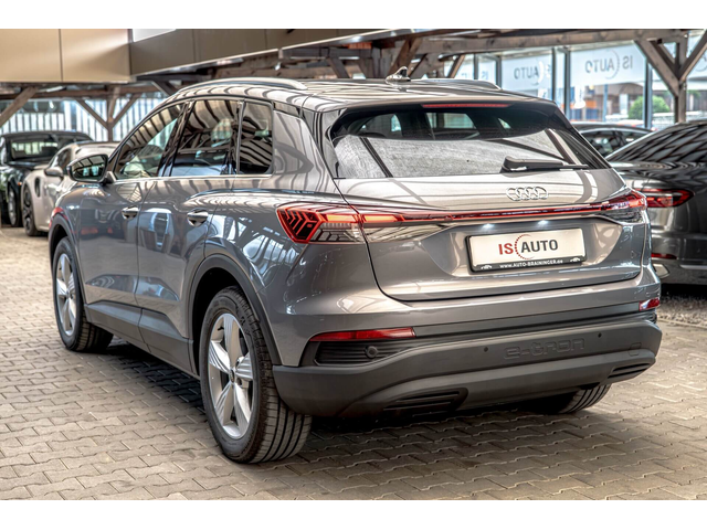 Audi Q4 35/E-Tron/Comfort Packet/MMI Touch/Pre Sense/Isofix/E-Sound/PDC - автомобили, коли, обяви за нови и употребявани 4