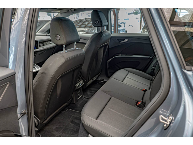 Audi Q4 35 E-Tron/Distronic/Lane Assist/PDC/Pre-Sense/E-Sound - автомобили, коли, обяви за нови и употребявани 7