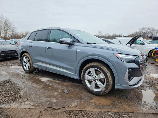 Audi Q4 E-TRON PREMIUM - автомобили, коли, обяви за нови и употребявани 4