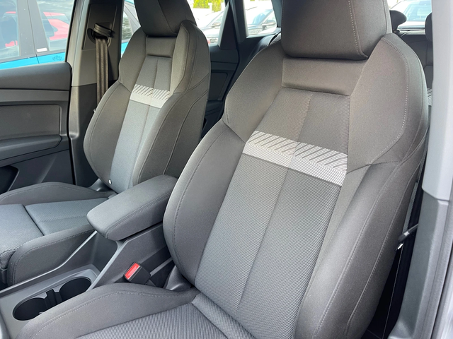 Audi Q4 E-tron - автомобили, коли, обяви за нови и употребявани 12