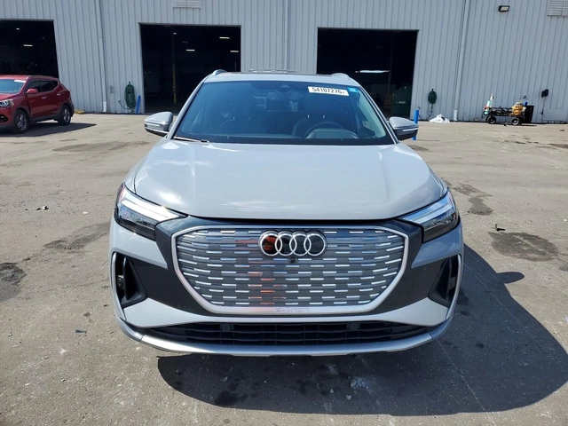 Audi Q4 E-TRON PREMIUM* AWD* ПЪЛНА ИСТОРИЯ* 55 - автомобили, коли, обяви за нови и употребявани 4