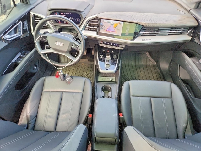 Audi Q4 Premium Plus - автомобили, коли, обяви за нови и употребявани 7