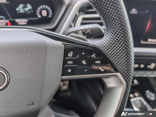 Audi Q4 e-tron 50 Progressiv 50 Komfort All Wheel Drive - автомобили, коли, обяви за нови и употребявани 15