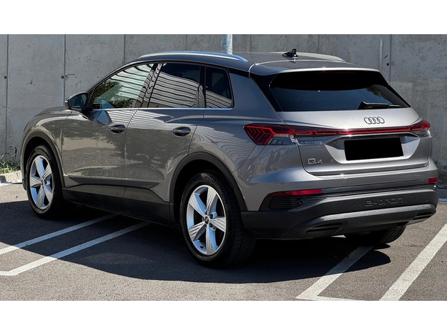 Audi Q4 e-tron Q4 e-tron 35 - автомобили, коли, обяви за нови и употребявани 3