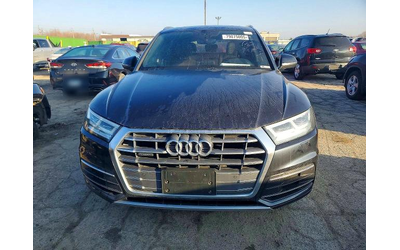 audi-q5-2-0l-4-all-wheel-drive - 4