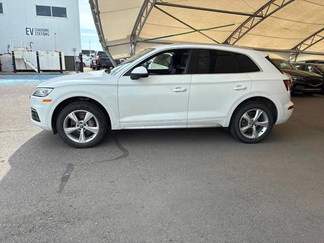 Audi Q5 2.0L 4cyl AWD - автомобили, коли, обяви за нови и употребявани 1