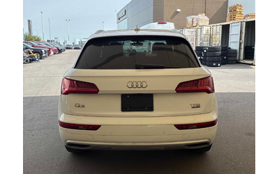 audi-q5-2-0l-4cyl-awd - 3