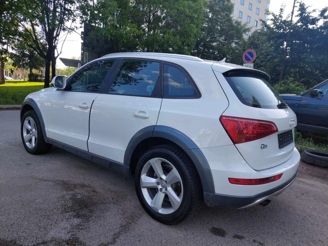 Audi Q5 2, 0i 180ps 4x4 OFFROAD - автомобили, коли, обяви за нови и употребявани 3