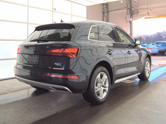 Audi Q5 Premium Plus - автомобили, коли, обяви за нови и употребявани 3