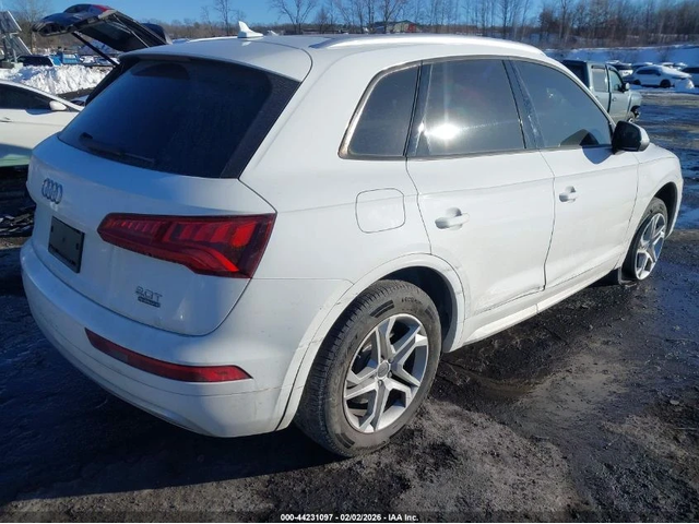 Audi Q5 2.0T PREMIUM - автомобили, коли, обяви за нови и употребявани 3