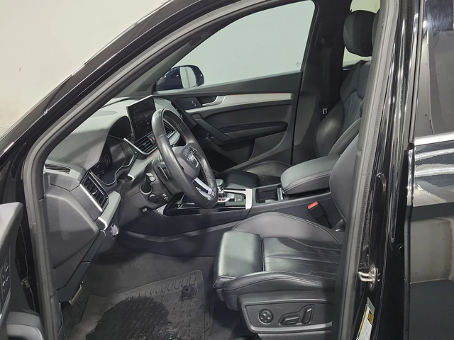 Audi Q5 Technik* S-line* Quattro* 360View* Подгрерв* Пано* - автомобили, коли, обяви за нови и употребявани 6