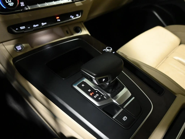 Audi Q5 Premium Plus* S Line* АвтоКредит* (ЦЕНА ДО БГ) - автомобили, коли, обяви за нови и употребявани 11