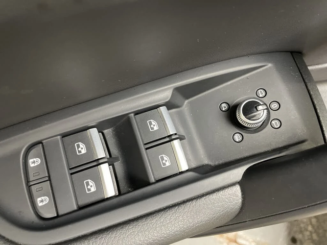 Audi Q5 quattro Komfort 45 TFSI* АвтоКредит* (Цена до БГ) - автомобили, коли, обяви за нови и употребявани 12