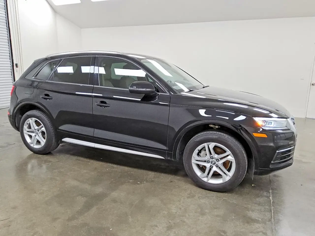 Audi Q5 PREMIUM - автомобили, коли, обяви за нови и употребявани 2