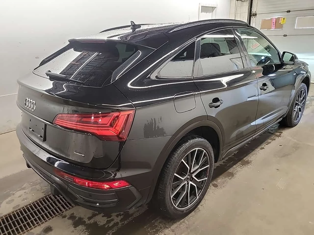 Audi Q5 Sportback * 45TFSI * TECHNIK * CARFAX * - автомобили, коли, обяви за нови и употребявани 0