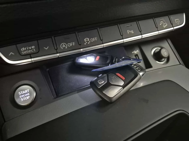 Audi Q5 PROGRESSIV| DISTRONIC| PANO| ПОДГРЕВИ| 2 КЛЮЧА - автомобили, коли, обяви за нови и употребявани 12