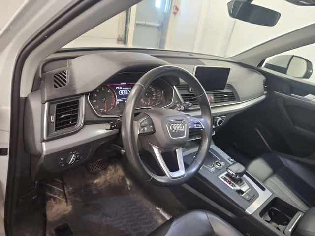 Audi Q5 * PROGRESSIV * 2 КЛЮЧА * ПАНОРАМА * - автомобили, коли, обяви за нови и употребявани 10