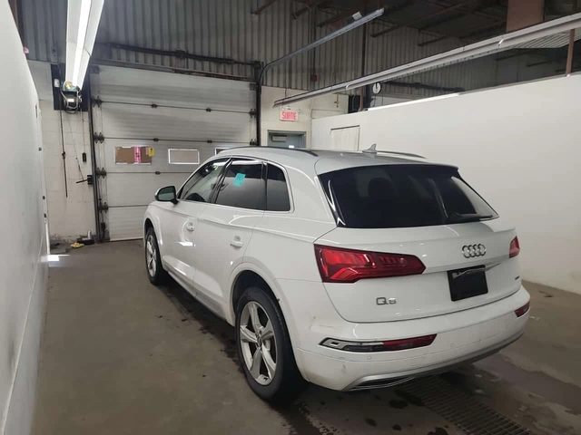 Audi Q5 * PROGRESSIV * 2 КЛЮЧА * ПАНОРАМА * - автомобили, коли, обяви за нови и употребявани 3