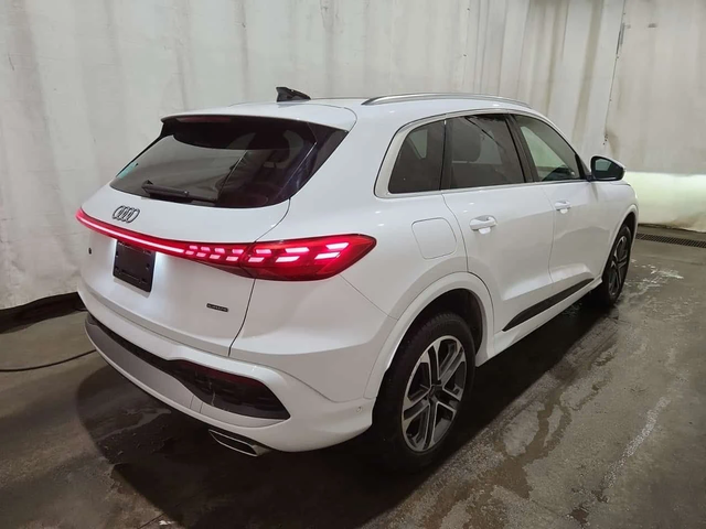 Audi Q5 ПАНОРАМА/СЛЕДЕНЕ НА ЛЕНТИ/360 КАМЕРИ - автомобили, коли, обяви за нови и употребявани 5