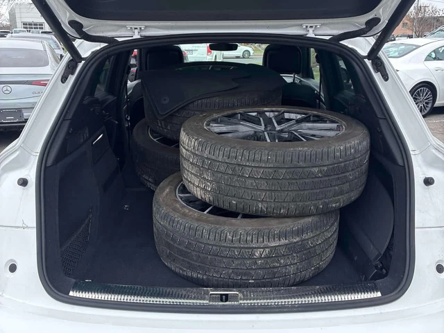 Audi Q5 Progressiv / ГУМИ С ДЖАНТИ - автомобили, коли, обяви за нови и употребявани 14