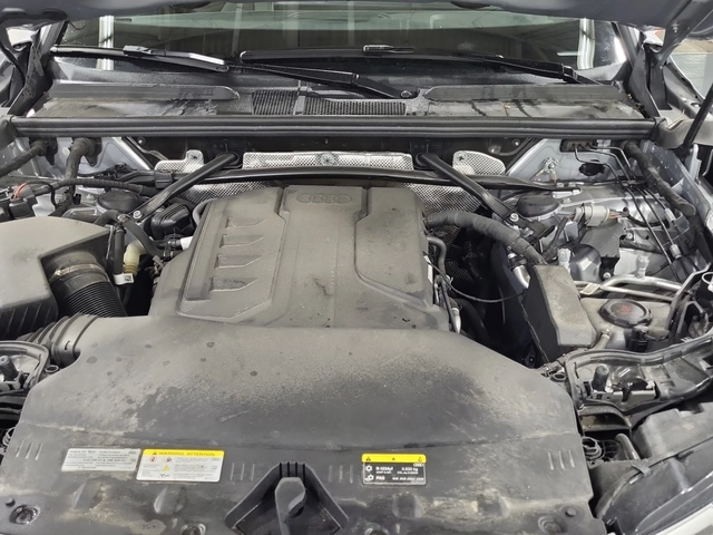 Audi Q5 2.0 TFSI quattro * S-LINE PCKG * ПАНОРАМА * CARFAX - автомобили, коли, обяви за нови и употребявани 7