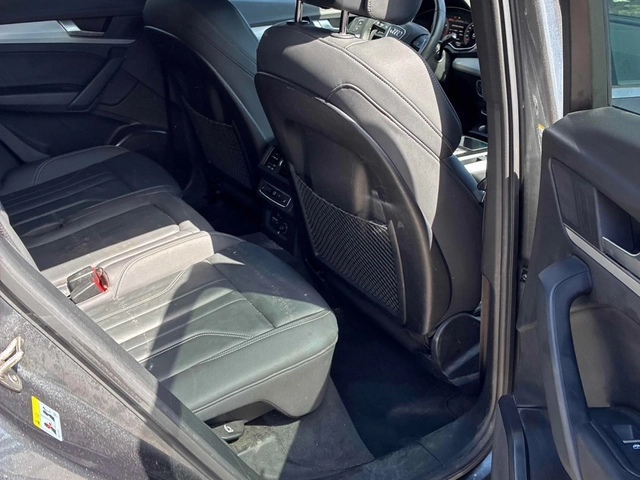 Audi Q5 PROGRESSIV / CARFAX - автомобили, коли, обяви за нови и употребявани 8