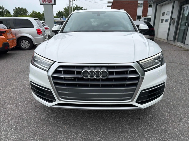 Audi Q5 Komfort * Keyless * CARFAX * АВТО КРЕДИТ * - автомобили, коли, обяви за нови и употребявани 1