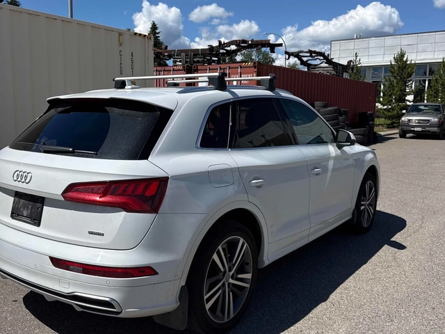Audi Q5 PROGRESSIV / CARFAX - автомобили, коли, обяви за нови и употребявани 2