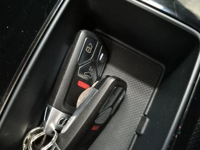 Audi Q5 Progressiv * Keyless * CARFAX * АВТО КРЕДИТ * - автомобили, коли, обяви за нови и употребявани 14