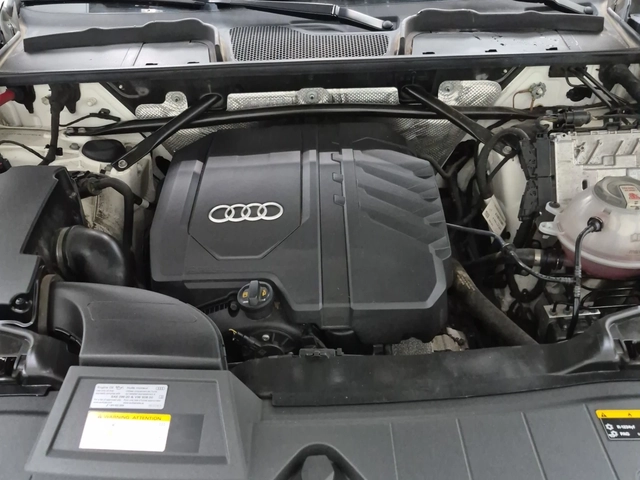 Audi Q5 Progressiv * Keyless * CARFAX * АВТО КРЕДИТ * - автомобили, коли, обяви за нови и употребявани 6