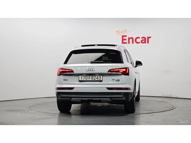 Audi Q5 45 TFSI QUATTRO* КОЖА* ПОДГРЕВ* НАВИ* ПАНО - автомобили, коли, обяви за нови и употребявани 3