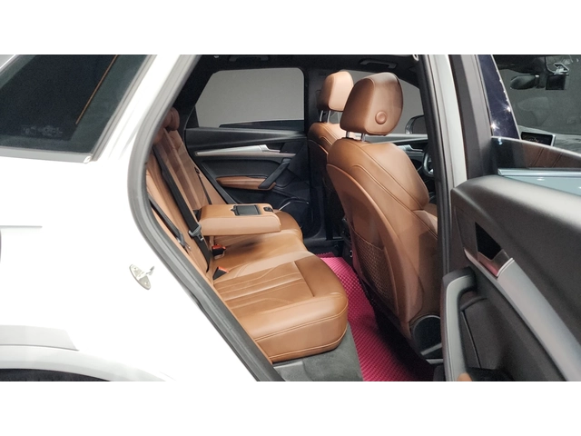 Audi Q5 45 TFSI Quattro Premium - автомобили, коли, обяви за нови и употребявани 11