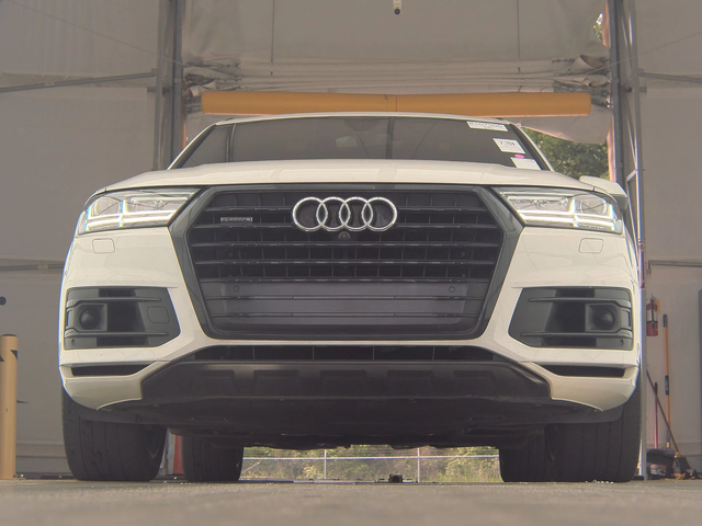 Audi Q7 MATRIX* DISTRONIK* BLACK OPTIC* BOSE* 7МЕСТА* ПАНО - автомобили, коли, обяви за нови и употребявани 3