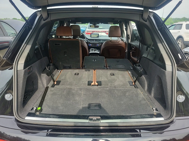 Audi Q7 PRESTIGE* FULL MAX* DISTRO* MATRIX* PANO* ОБДУХ* 3 - автомобили, коли, обяви за нови и употребявани 12