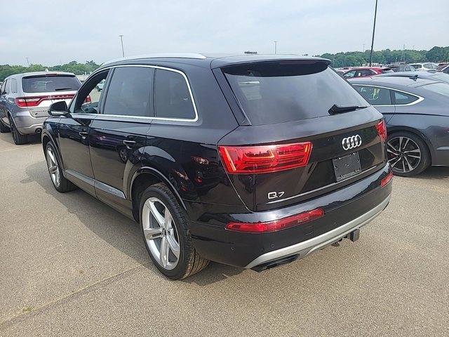 Audi Q7 PRESTIGE* FULL MAX* DISTRO* MATRIX* PANO* ОБДУХ* 3 - автомобили, коли, обяви за нови и употребявани 4