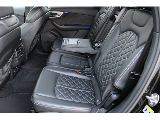 Audi Q7 3.0TDI/E-TRON/S-LINE/QUATTRO/TOP - автомобили, коли, обяви за нови и употребявани 9