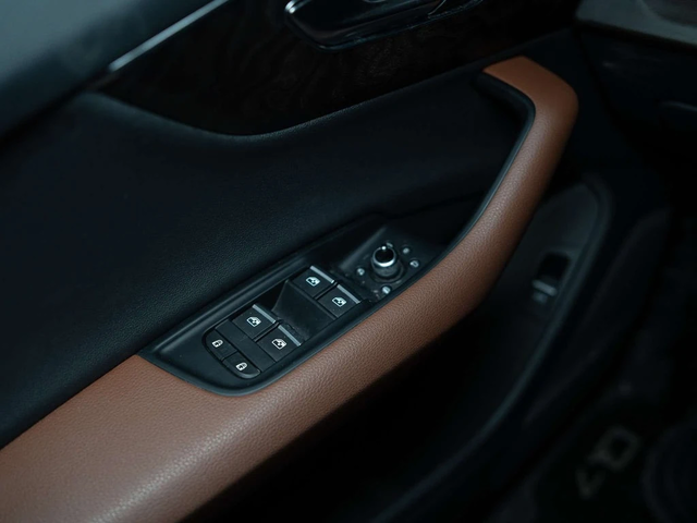 Audi Q7 * quattro Premium Plus * CARFAX * ЦЕНА ДО БГ - автомобили, коли, обяви за нови и употребявани 15